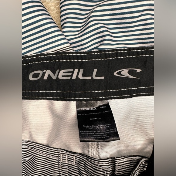 O’NEILL Men’s Bathing Suit blue, white, gray size 28 but runs big NWOT - Picture 3 of 9